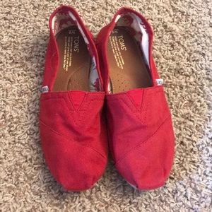 Red Toms